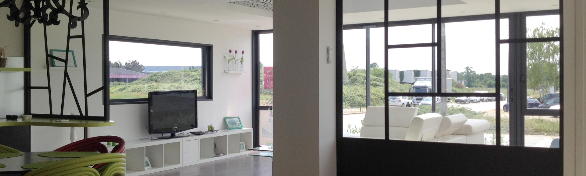 Pose de fenêtres aluminium, verrières intérieures, verrières de toiture