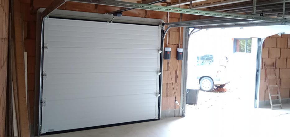 Installation de porte de garage alu, motorisée, SAV et réparation, Ille-et-Vilaine